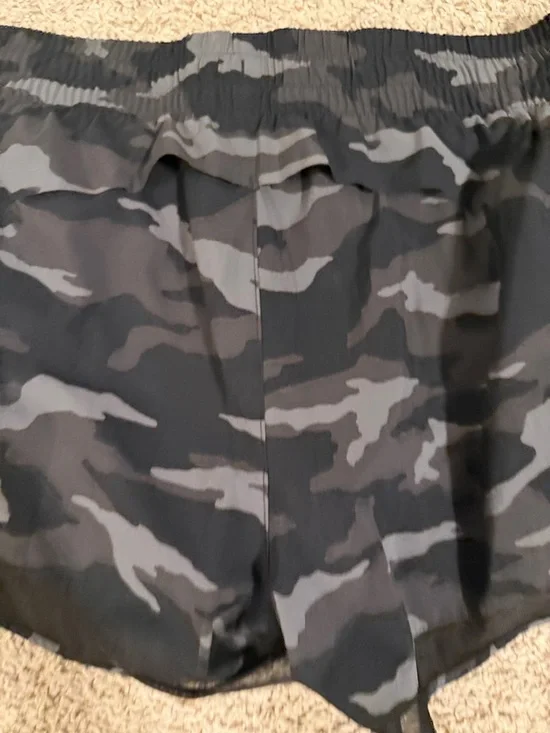 Athleta Black and Gray Camo Training Shorts - Picture 5 of 6